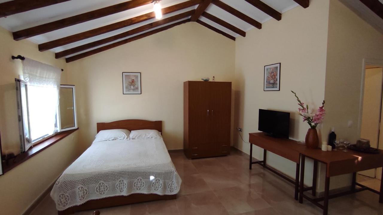 Potami Studios Лефкими Экстерьер фото